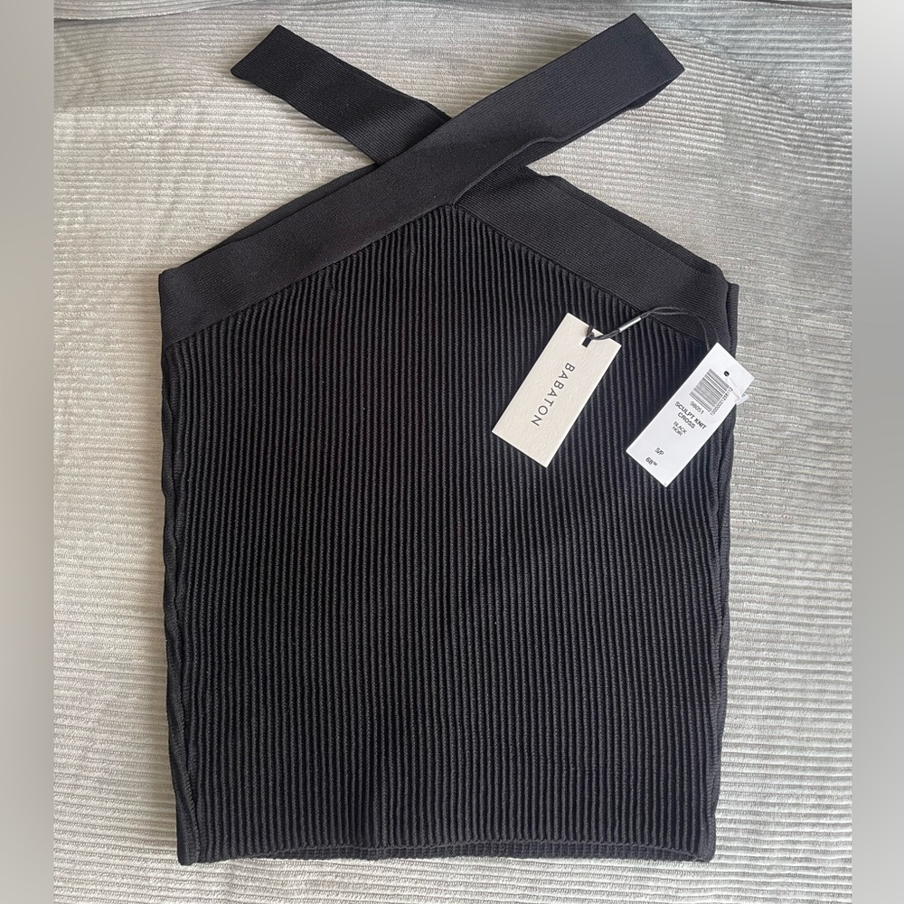 Brand new Babaton Sculpt Knit Criss Cross Tank